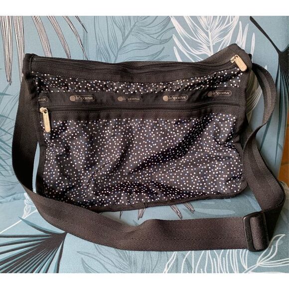 LeSportsac Deluxe Everyday black POLKA DOT EXPANDABLE Crossbody Shoulder Bag Pur - Picture 2 of 8